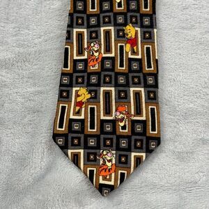 Vintage Disney Tie Mens Pooh Tigger Geometric Abstract Silk 3.75"x59" Balancine